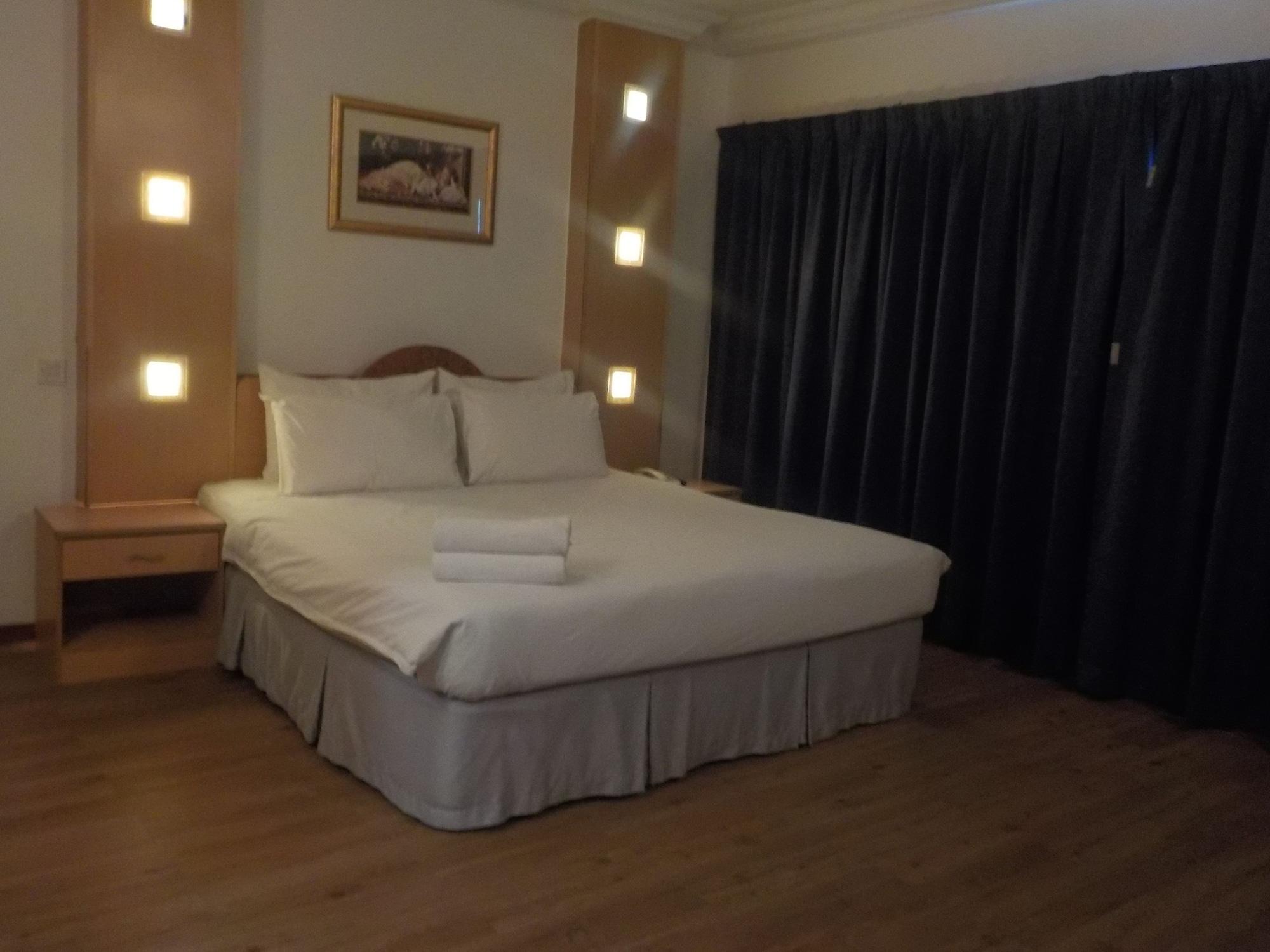 Fair Park Hotel Ipoh Buitenkant foto